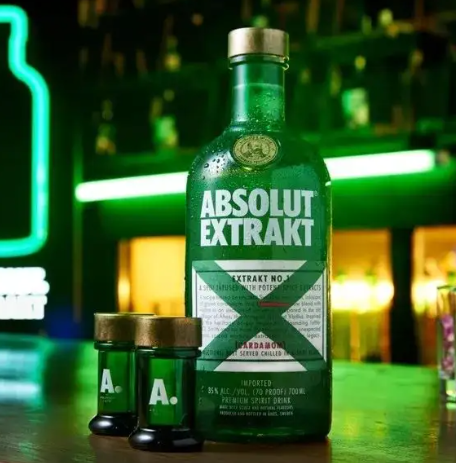 Green Whiskey Bottle Company in China